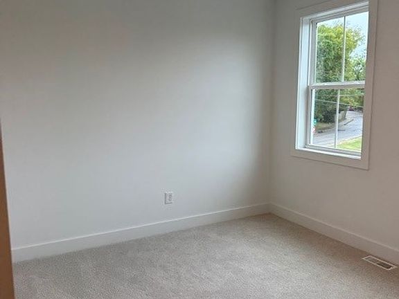 5th image of 1301 Katie Ave #1303B