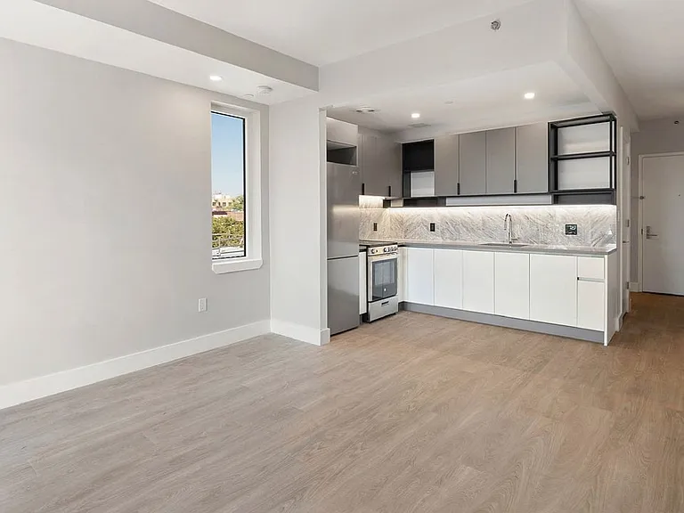 286 Linden Blvd #2C — Photo 5