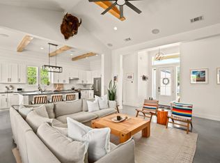 17211 Panorama Dr, Dripping Springs, TX 78620