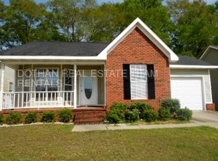 143 Tree Crest Rd, Dothan, AL 36301