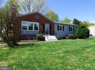 20904 Brooke Knolls Rd, Gaithersburg, MD 20882