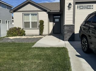 821 E Montana Ave, Hermiston, OR 97838