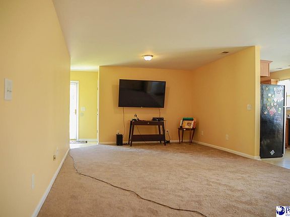 2nd image of 845 Ventura Ct