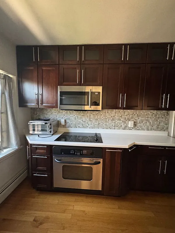 2 bed, 1.0 bath, 1118 sqft, $2,300 — Photo 4