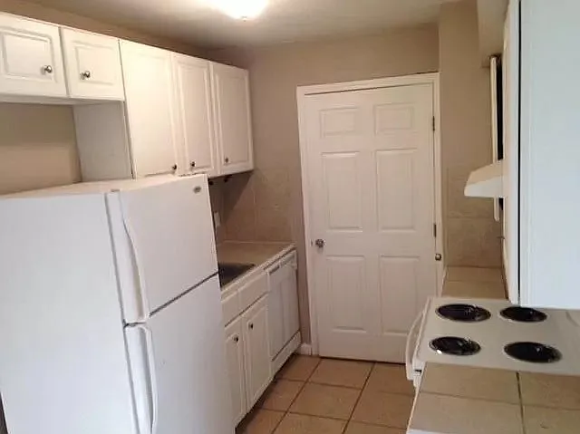 2 bed, 2.0 bath, 1000 sqft, $925 — Photo 2