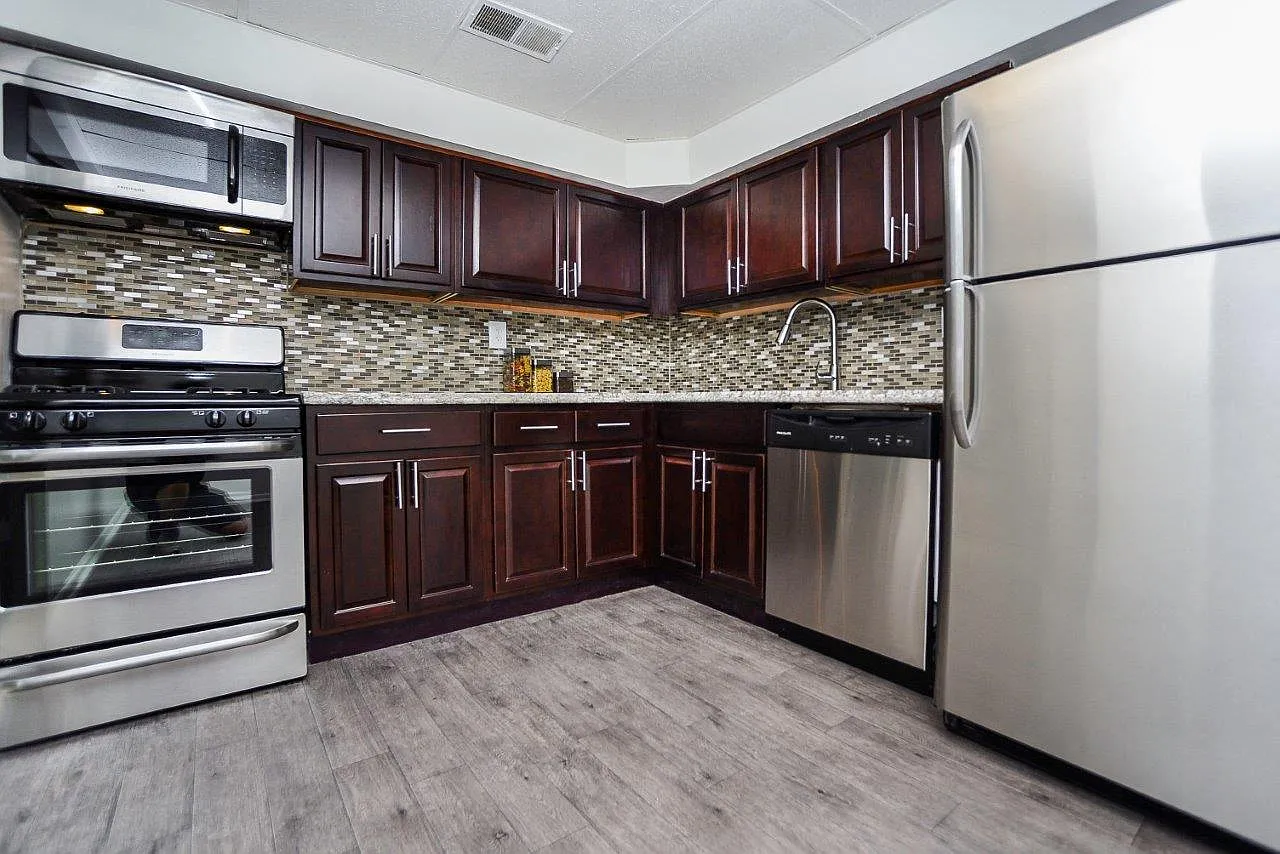 The Village of Chartleytowne Apartments and Townhomes — Photo 2