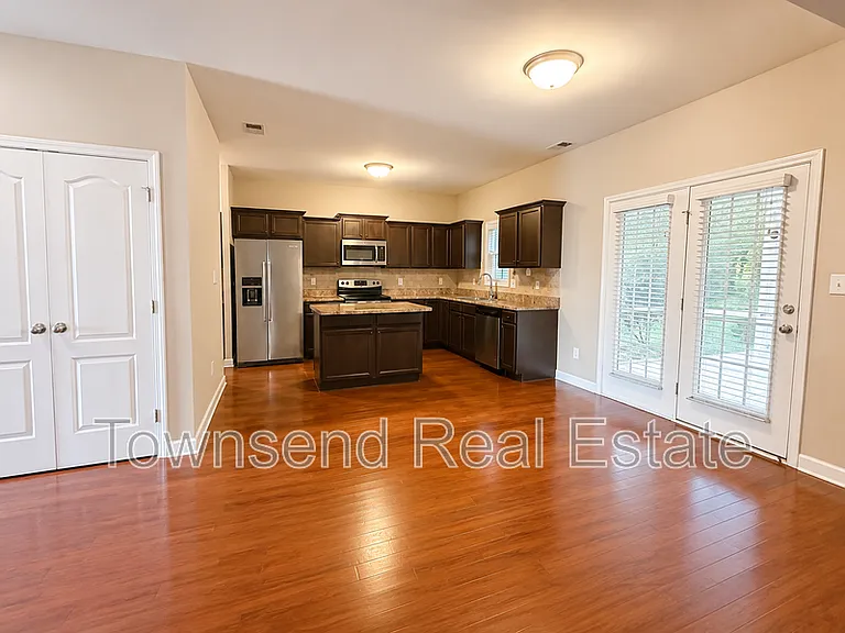2817 Blockade Runner Dr — Photo 9