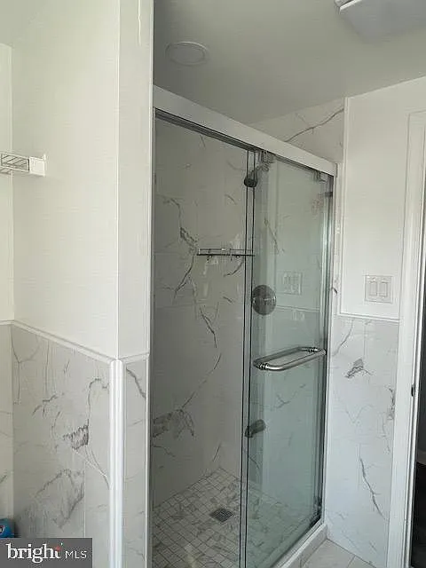 4 bed, 1880 sqft, $2,850 — Photo 4