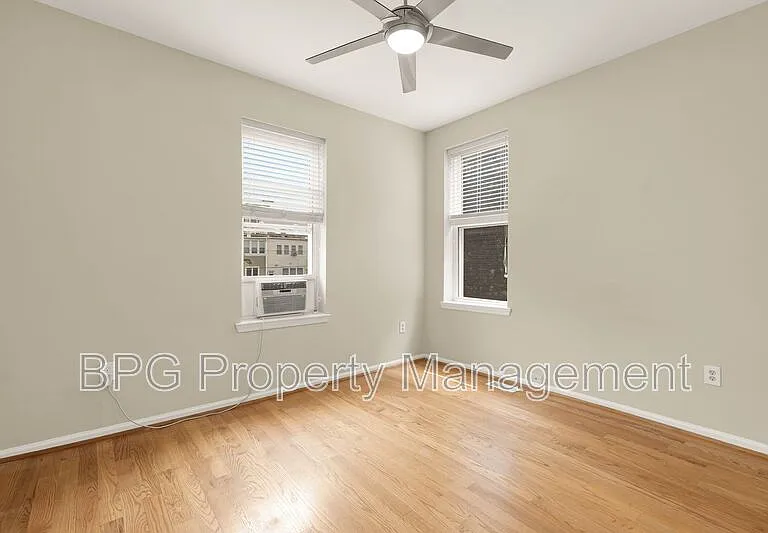 1027 7th St NE — Photo 21