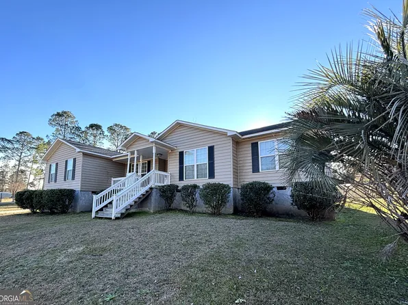 231 Advantage Ln, Swainsboro, GA 30401