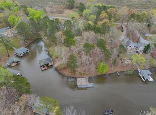 1 Poplar Creek Rd, Bracey, VA 23919