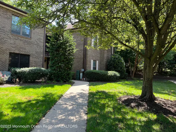 1207 Wellington Place, Aberdeen, NJ 07747