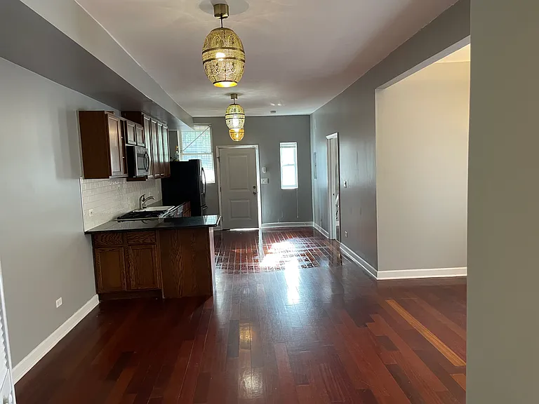 5924 S King Dr #1 — Photo 22