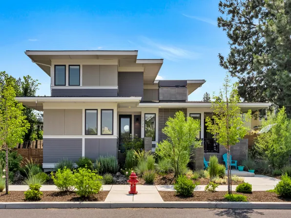 1726 Fields St, Bend, OR 97703