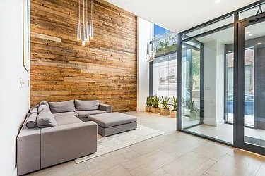 Rented by Living New York
