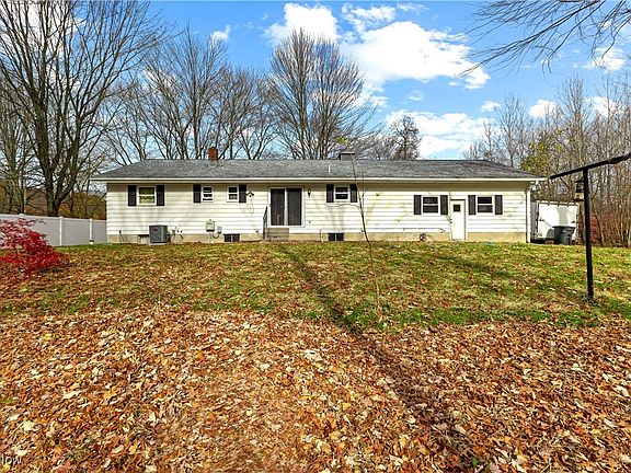 4th image of 1159 Greenville Rd