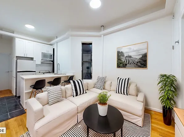 345 East 65th Street image 1 of 11