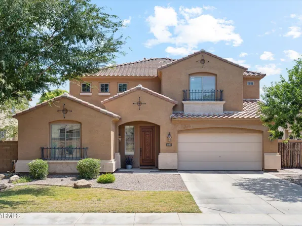 2763 S PENROSE Drive, Gilbert, AZ 85295
