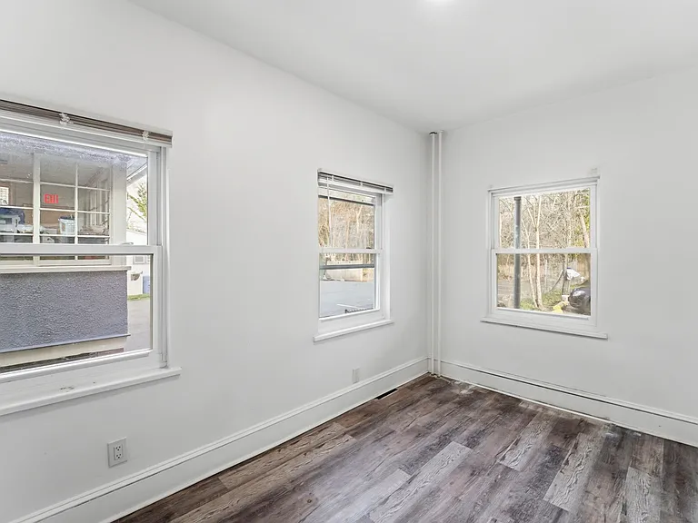 29 Grant St #1 — Photo 10