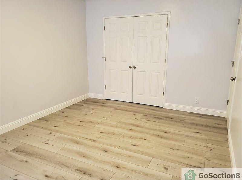 1st image of 10214 S Dixon Ave APT 3