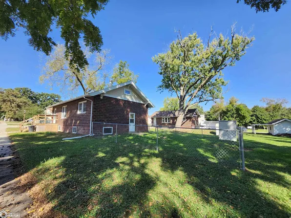 245 W North St, Forest City, IA 50436