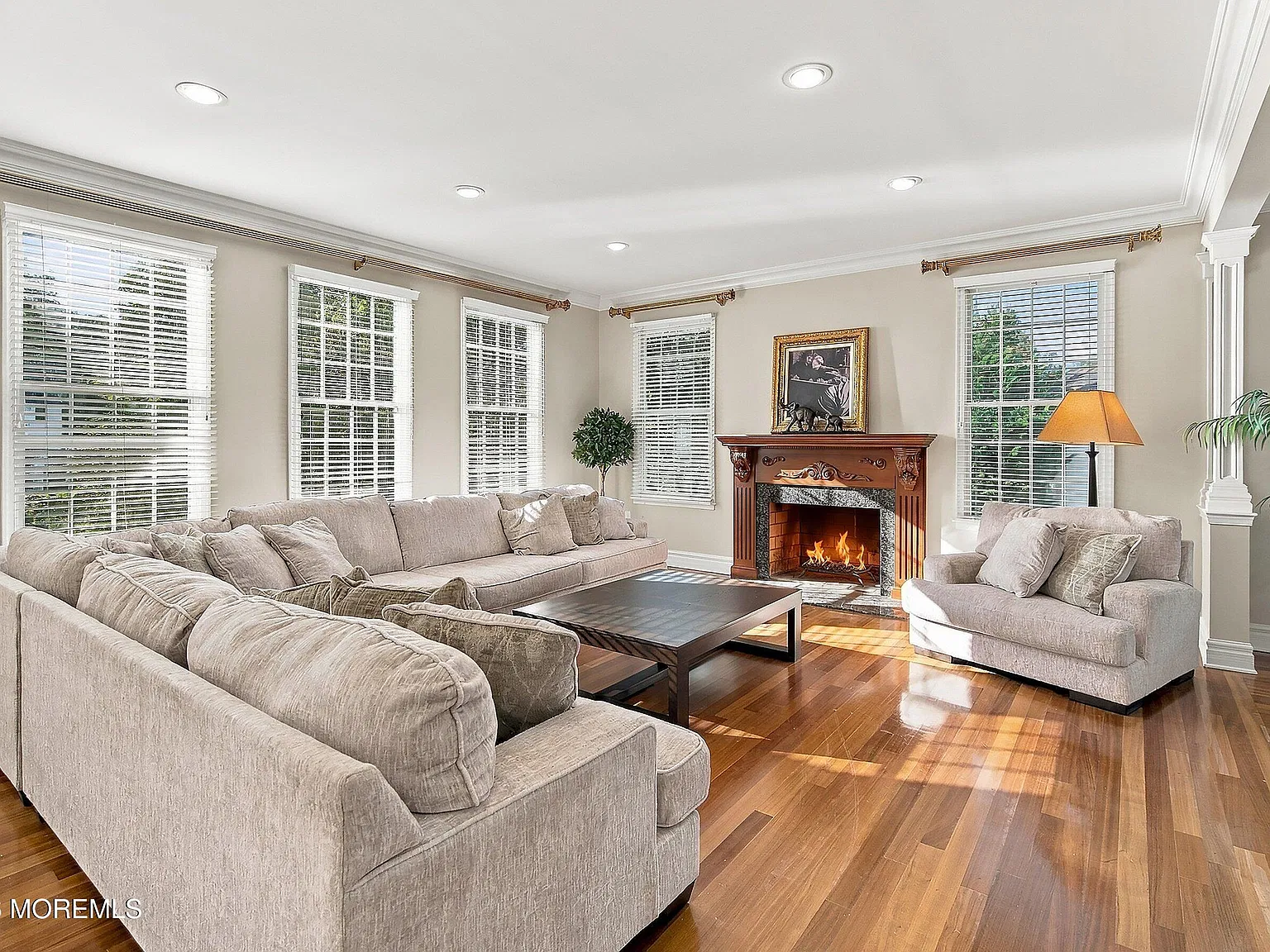 5 bed, 3.5 bath, 4035 sqft, $7,300 — Photo 3