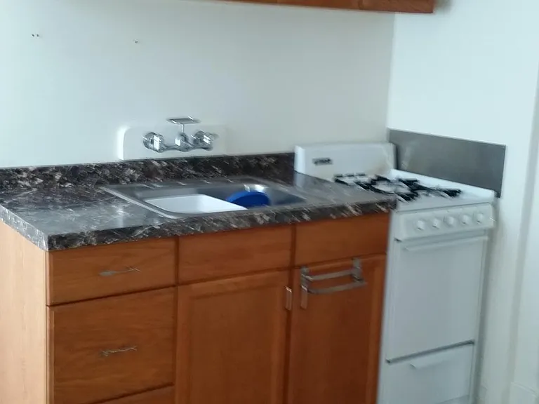 312 W Lynwood St #3 — Photo 9