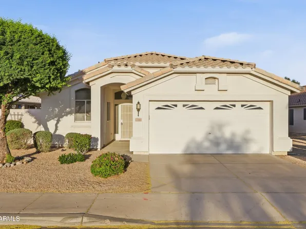 17985 N COYOTE LAKES Parkway, Surprise, AZ 85378