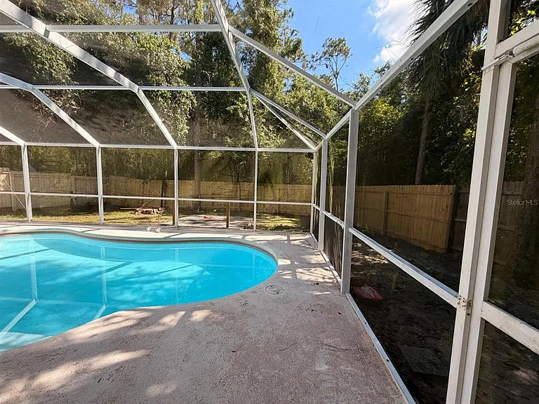 4703 Alexis Dr — Photo 8