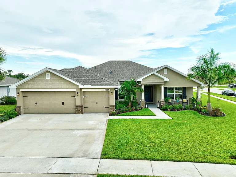 8652 Waterstone Blvd — Photo 52