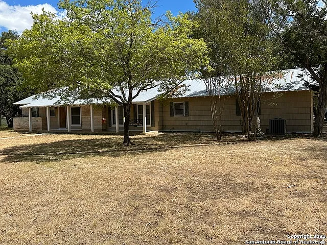 2 bed, 2.0 bath, 1550 sqft, $2,080 — Photo 3