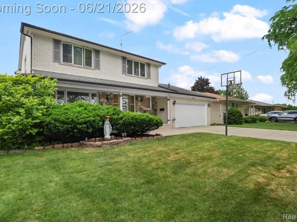 26449 Haverhill Dr, Warren, MI 48091