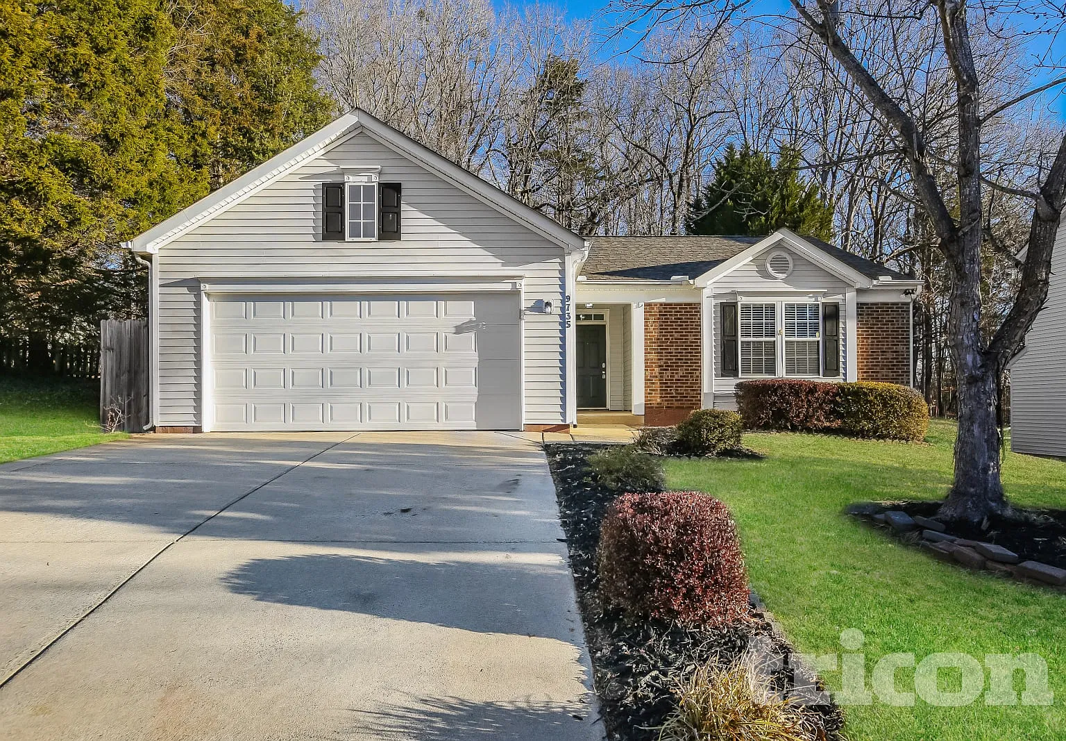 9735 Veronica Dr Charlotte NC — Photo 1