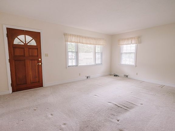 5th image of 227 Arnett Blvd