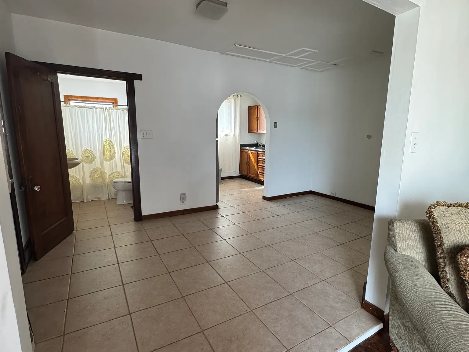 1 bed, $700 — Photo 3