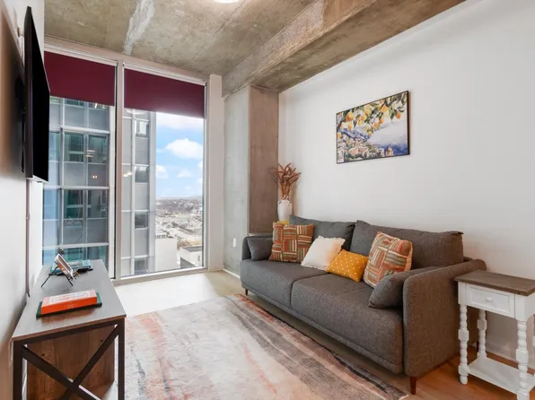 415 Church St APT 2109, Nashville, TN 37219