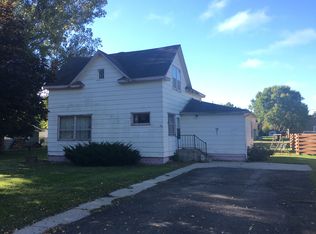 1208 E Kemp Ave, Watertown, SD 57201