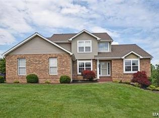 2307 Fox Hound Ct, Lake Saint Louis, MO