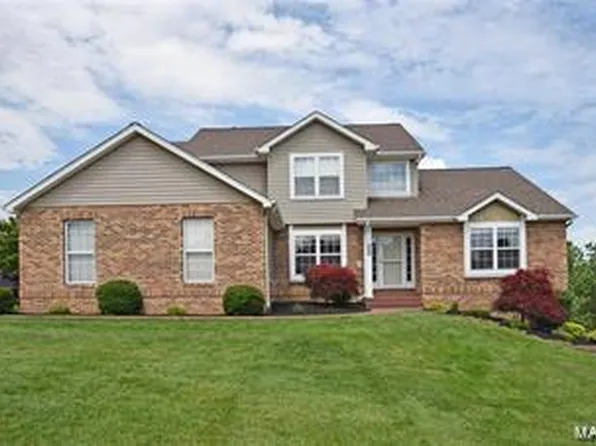 2307 Fox Hound Ct, Lake Saint Louis, MO 63367