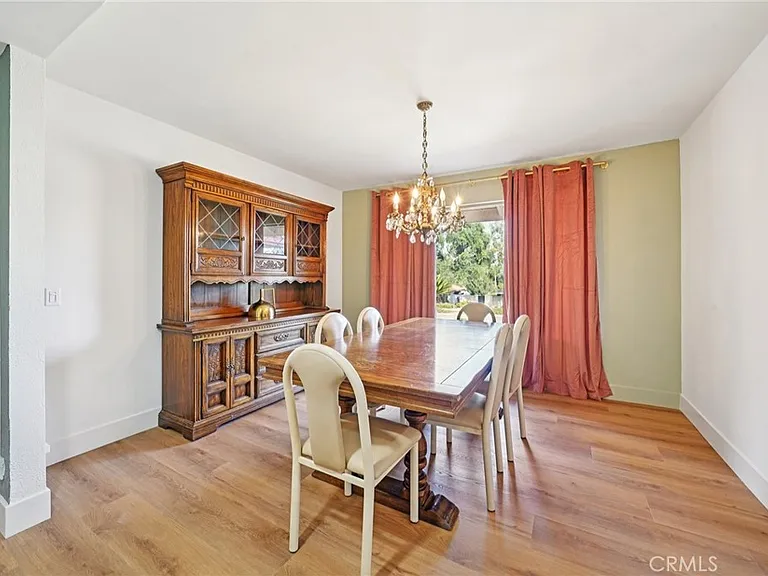 1500 Country Club Dr — Photo 11