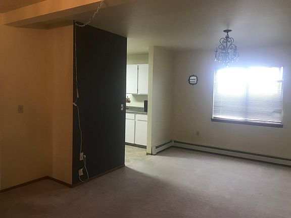5th image of 1233 Bainbridge Blvd