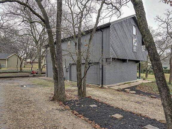 3rd image of 336 Rockland Dr