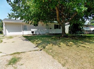208 N 14th Ave, Marshalltown, IA 50158