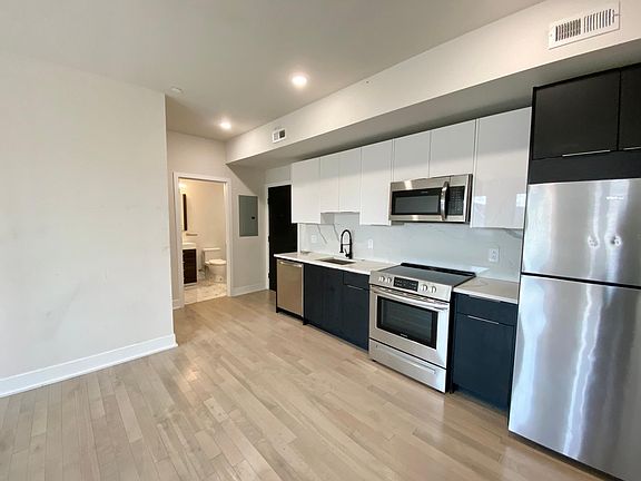 4th image of 1518 N 8th St #U5