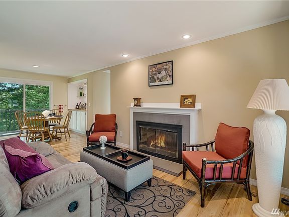 Living room, so cozy and warm.