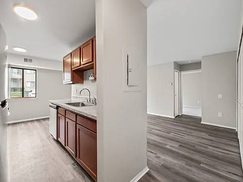 Glenwood Apartments Photo 1
