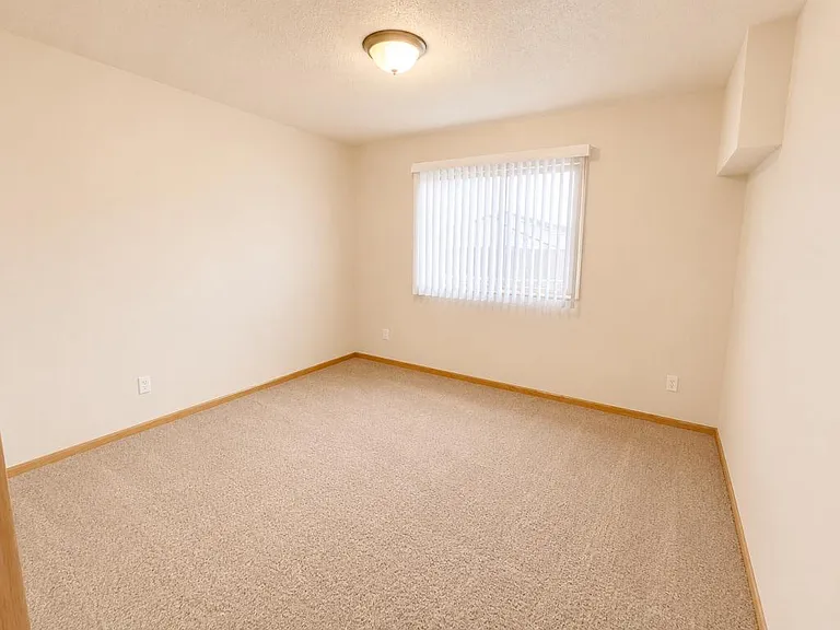 4000 McKenzie Dr SE — Photo 7