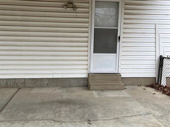 2nd image of 7412 Foxmont Dr