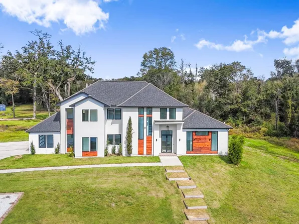 9825 Fawn View Dr, Baton Rouge, LA 70817
