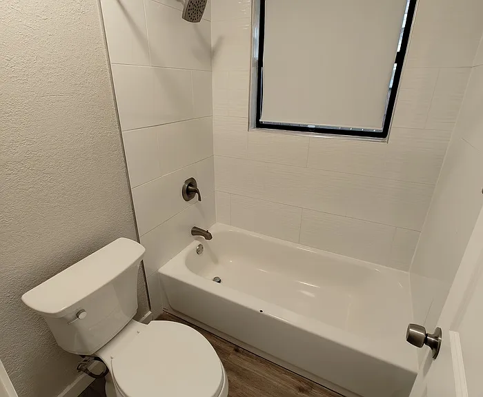2404 Northtown Ct — Photo 17